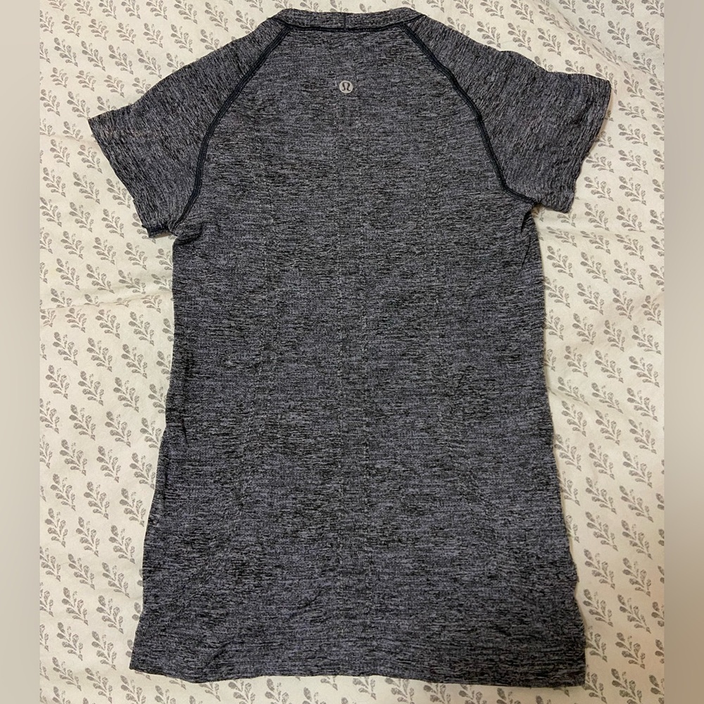 Lululemon Swiftly Tech Short Sleeve - Picture 4 of 5